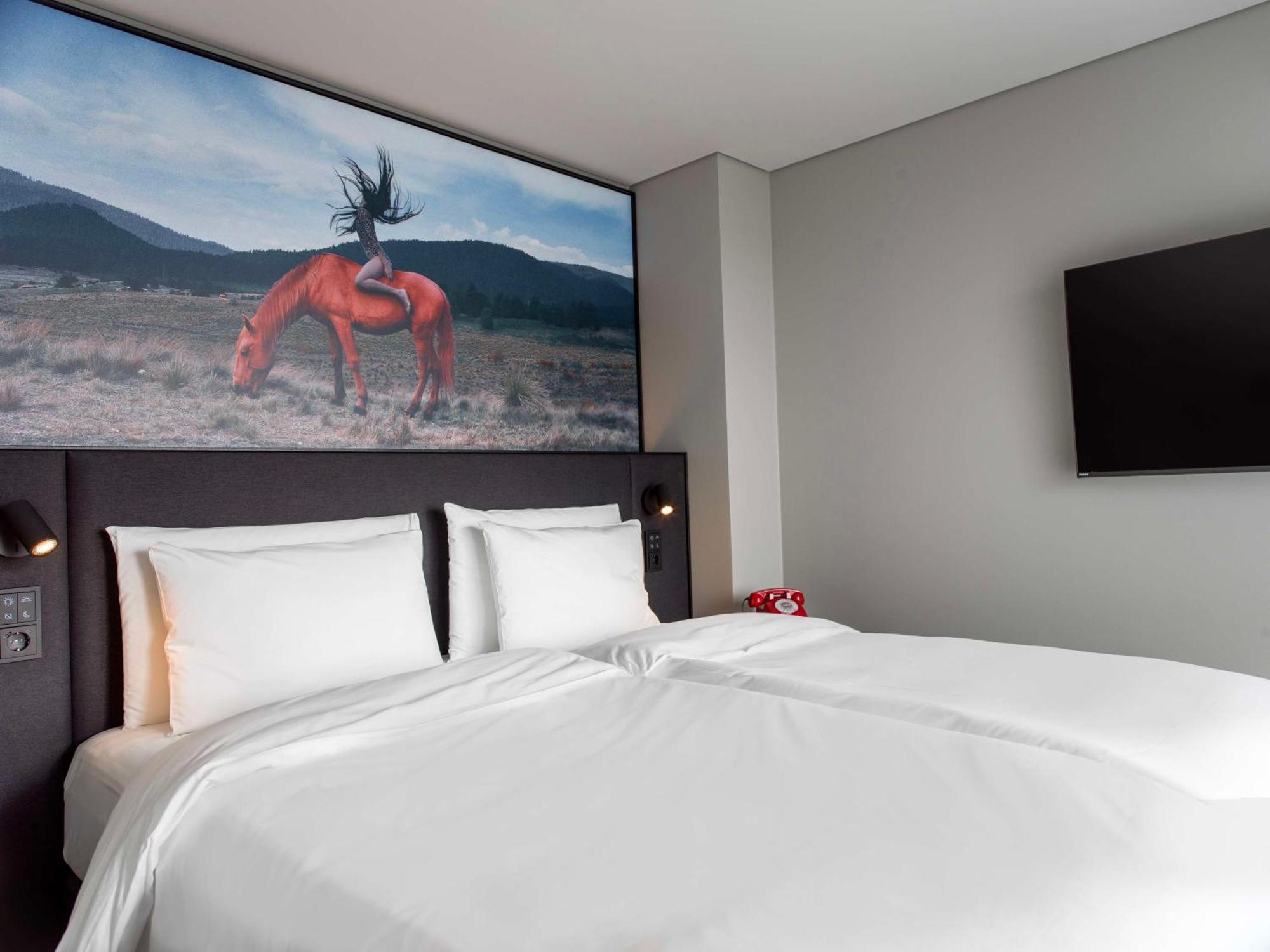 Radisson Red 4* Helsinki