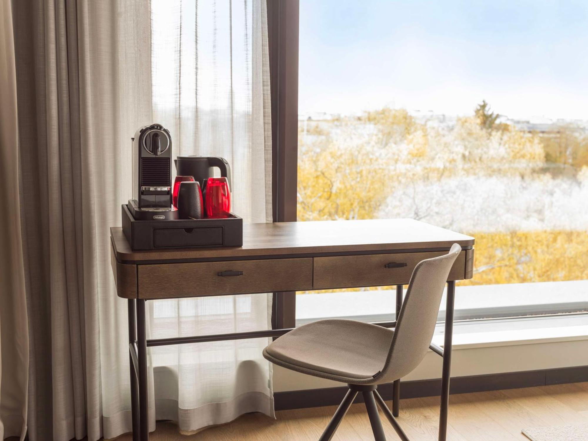 Radisson Red